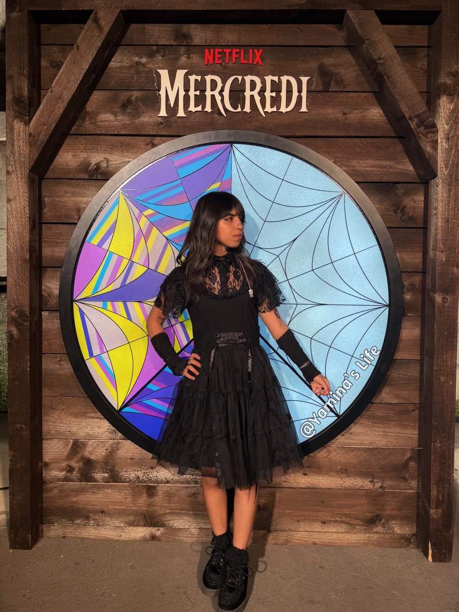 YaminaHsaini's tweet photo. ๐ค(July 30 / part.13)
#yaminahsaini #yaminaslife #jennaortega #wednesdaynetflix #wednesdayaddams #wednesday #alternative #MercrediAddams #wednesdayvibes #timburton #netflixfrance #timburtonworld #event #mercredibeachclub #wednesdayseason2 #PromoEvent #creatorcontent #createurdecontenu #GothVibes #alternativefashion #series #parisevent #realisateur #darkness #DarkStyle #lifestyle #dailyblog #dress #beachclubdemercredi #photography