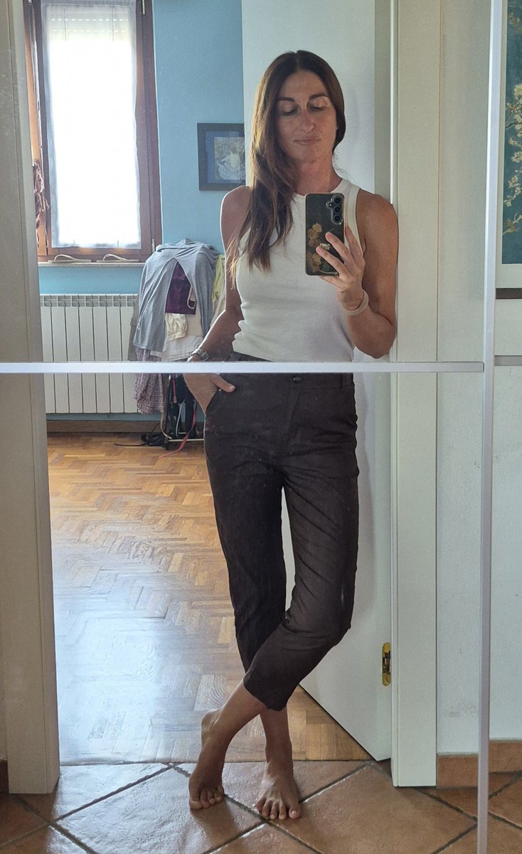 LaIsaRinaldi's tweet photo. Pantalone Capri a #Uboldo (Va) https://t.co/WbOZSivFPh