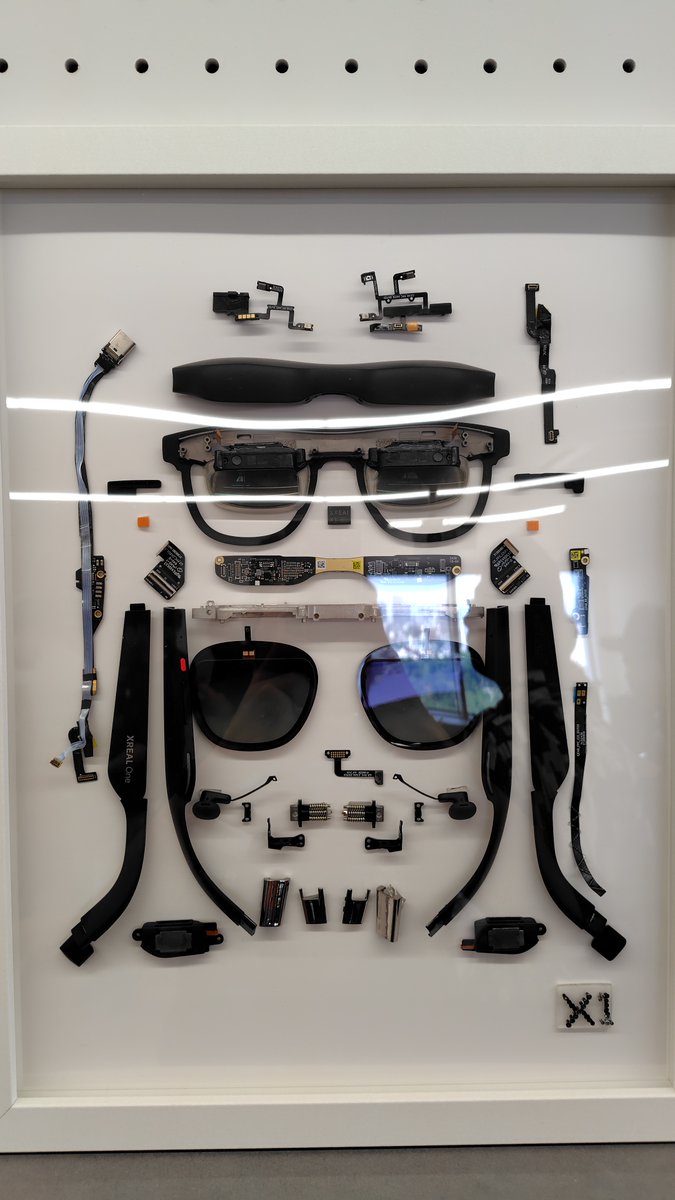 #XREAL の交流会に招待していただいて参加してきました。楽しすぎて、久しぶりにUnity触ってみようかなと思ってます。（今さら感もあるけど）帰り道にBeam Proをポチりました。これでもAI屋さんだし #ARグラス との相性のよさはわかっているつもり。 #XREAL_TIME