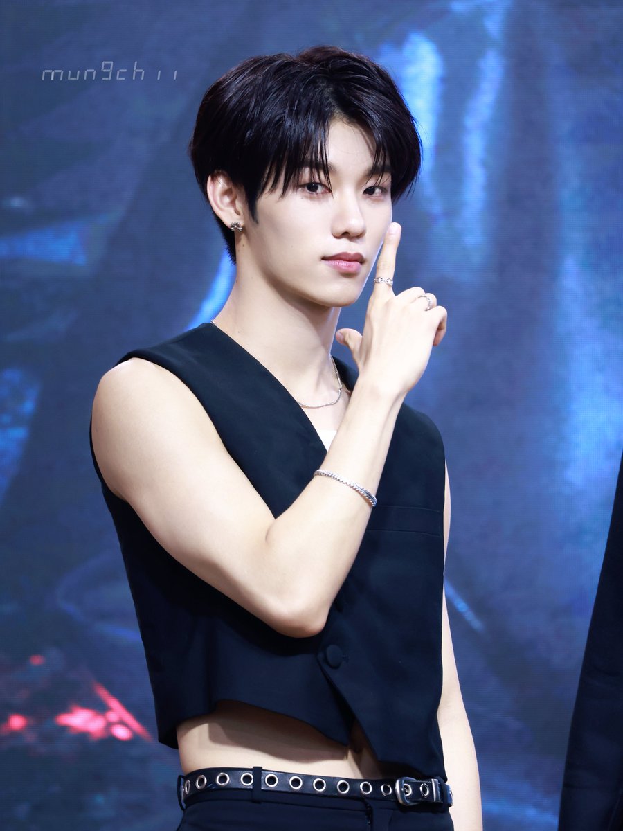 250823

#이정현 #LEEJEONGHYEON 
#이븐 #EVNNE