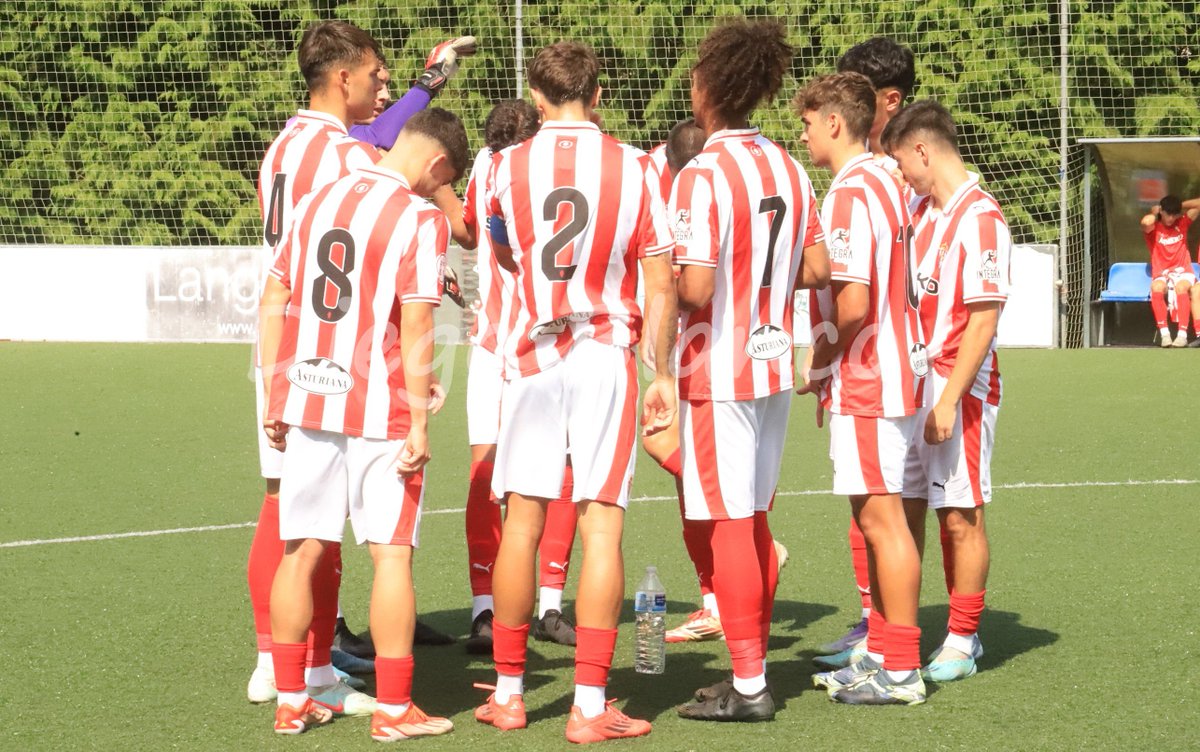 Final del partido en el Estadio Nuevo Ganzábal: UP Langreo 1-1 Sporting de Gijón Atlético (Yosmel Zayas).

El cuadro que dirige Samu Baños suma un disputado empate, tras adelantarse en el marcador ante un rival de categoría superior, en una nueva prueba de pretemporada.