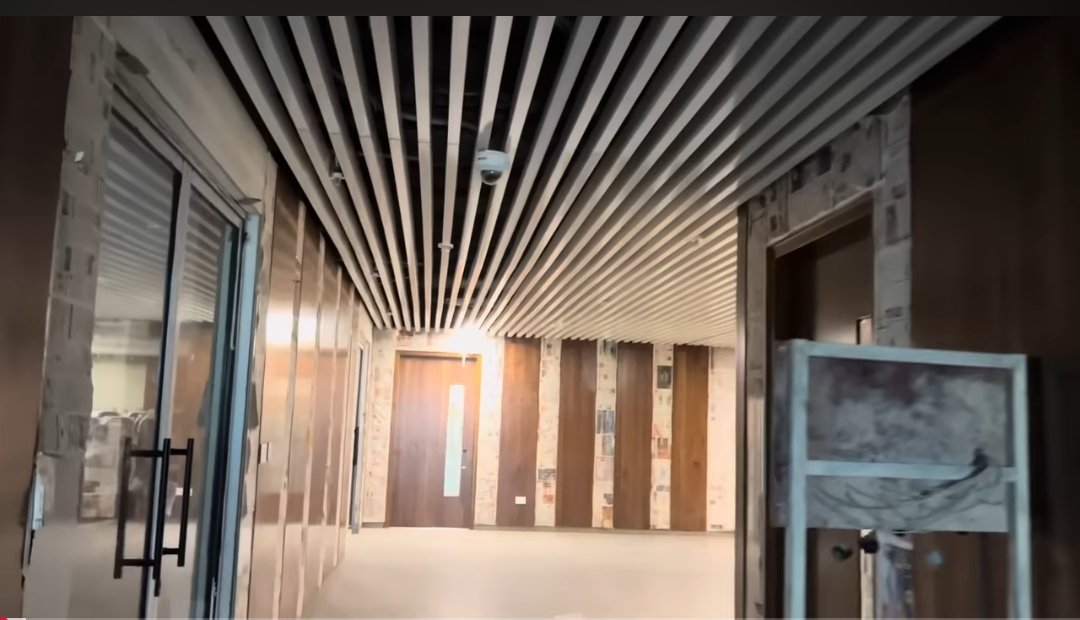 TEAM_CBN1's tweet image. త్వరగా పూర్తి చేస్తున్న AP CRDA భవనం.. ఇప్పటికే 90% పూర్తి అయిన భవన నిర్మాణం..

సెప్టెంబర్ మొదటి వారం లేదా రెండవ వారం లో సీఎం చంద్రబాబు నాయుడు గారి చేతుల మీదుగా ప్రారంభోత్సవం చేయనున్నారు 

#ChandrababuNaidu #APCRDA