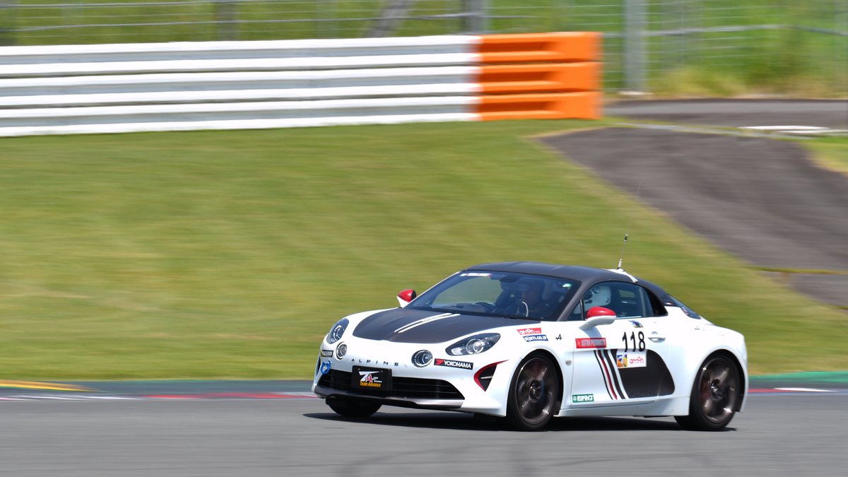 leo_skkr's tweet photo. #EcoCarCup を観に行ってました
エコカーカップですからね、出ている車はみんなエコカーですよHAHAHA
#GenkiRacingProject 首都高バトルオレンジメガーヌ
HITZレーシングチーム タイヤショップヒッツWRX (S208!)
TeamAdvance A110
3Qファミリー全日本 青いFK8シビック房総 https://t.co/tNZsaAf55E
