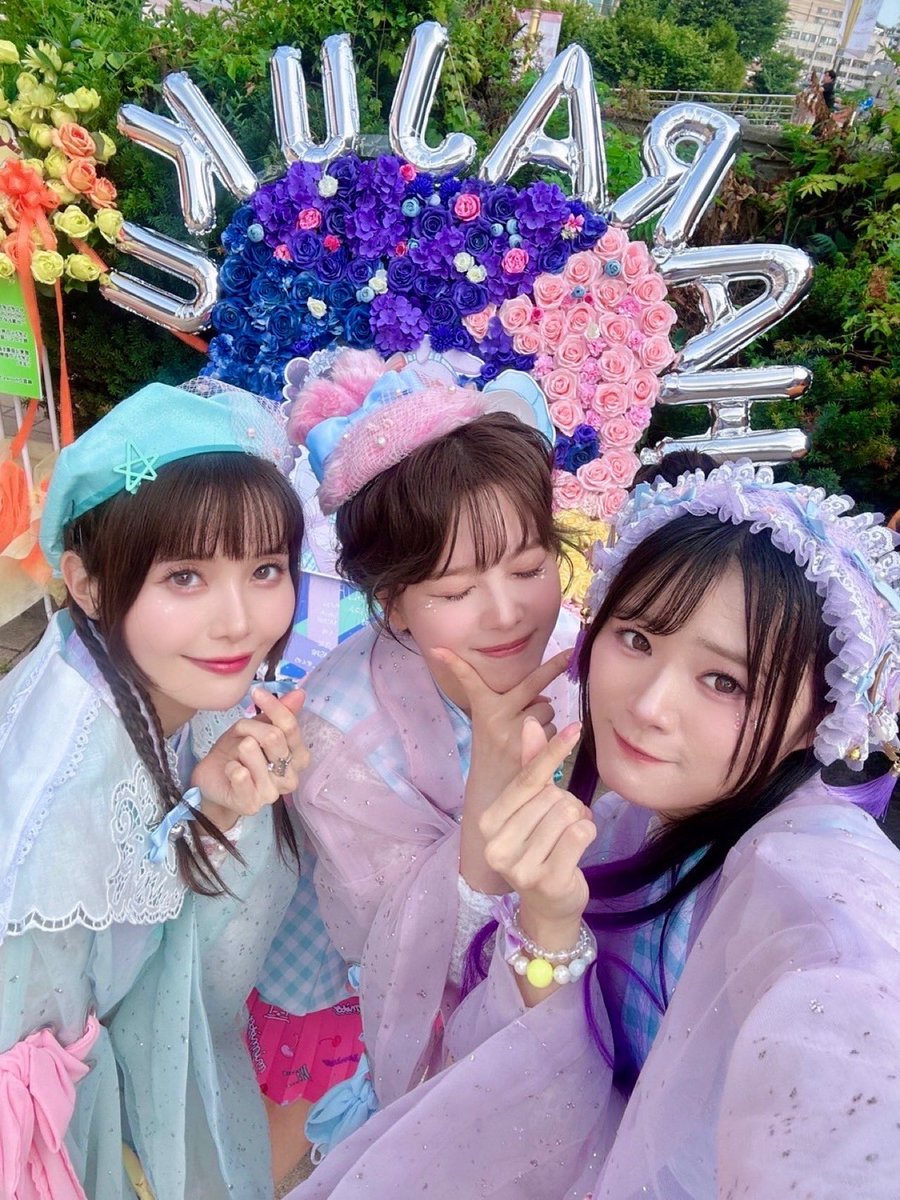 nichika1015's tweet image. #電音部 ハラジュクエリア水上雛役の大森日雅です〜🐣🪽🩵💚
韓国でみんなに会えてたのしすぎたよ♡
DJめちゃ暴れたね〜!!!
최고야〜〜~🎧 *。٩(ˊᗜˋ*)و*。また会お。
みんなとまた色んなところに行きたい~!
#김치쿠라 #キムチクラ