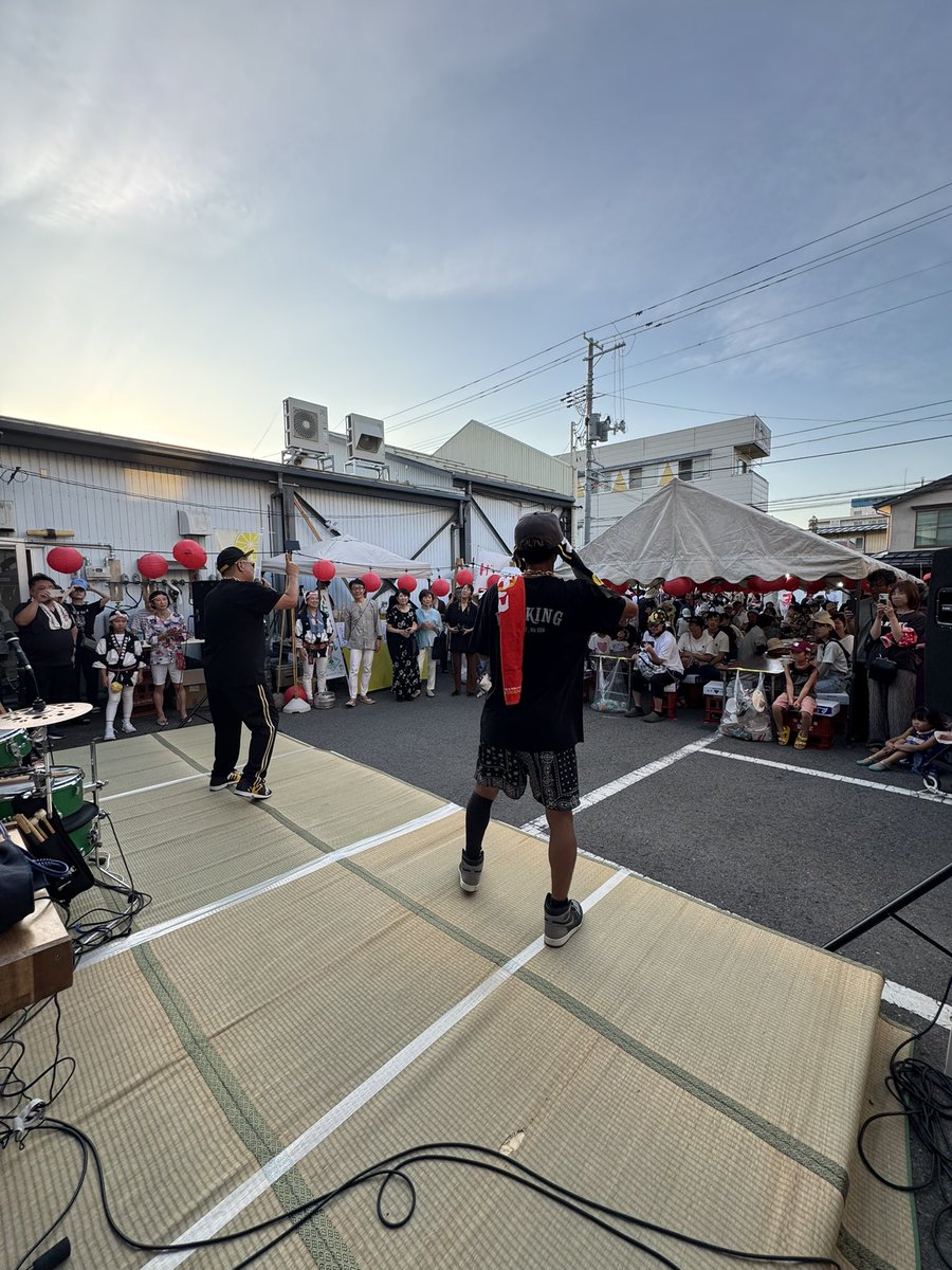 madmaniax25's tweet photo. ゲソ天エンドー夜市
出店ブースの皆さんが山形県内の錚々たるお店ですし、お客さんの集まりもそうだし
なんだかエネルギーに満ち溢れた物凄いお祭りでした。
すんごいパワー頂きました。
ご来場くださった皆様
ありがとうございました‼️ https://t.co/YVQVpKq6MR
