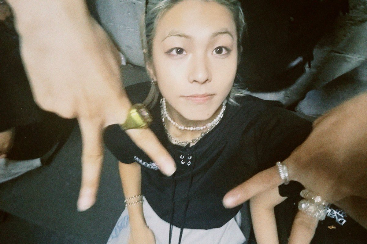 _KID_PHENOMENON's tweet photo. 本公演10公演来てくださった皆さん
まじでありがとうございました！

そして2年間応援してくださっている皆さんもありがとうございます！
2周年の日にライブができて幸せでした！

3年目もまじで全力で頑張るぞ🔥🔥

by 健介🐶

#D7SCOVER
#キドフェノ #夫松健介
#KIDPHENOMENON https://t.co/nmDsQakXKn