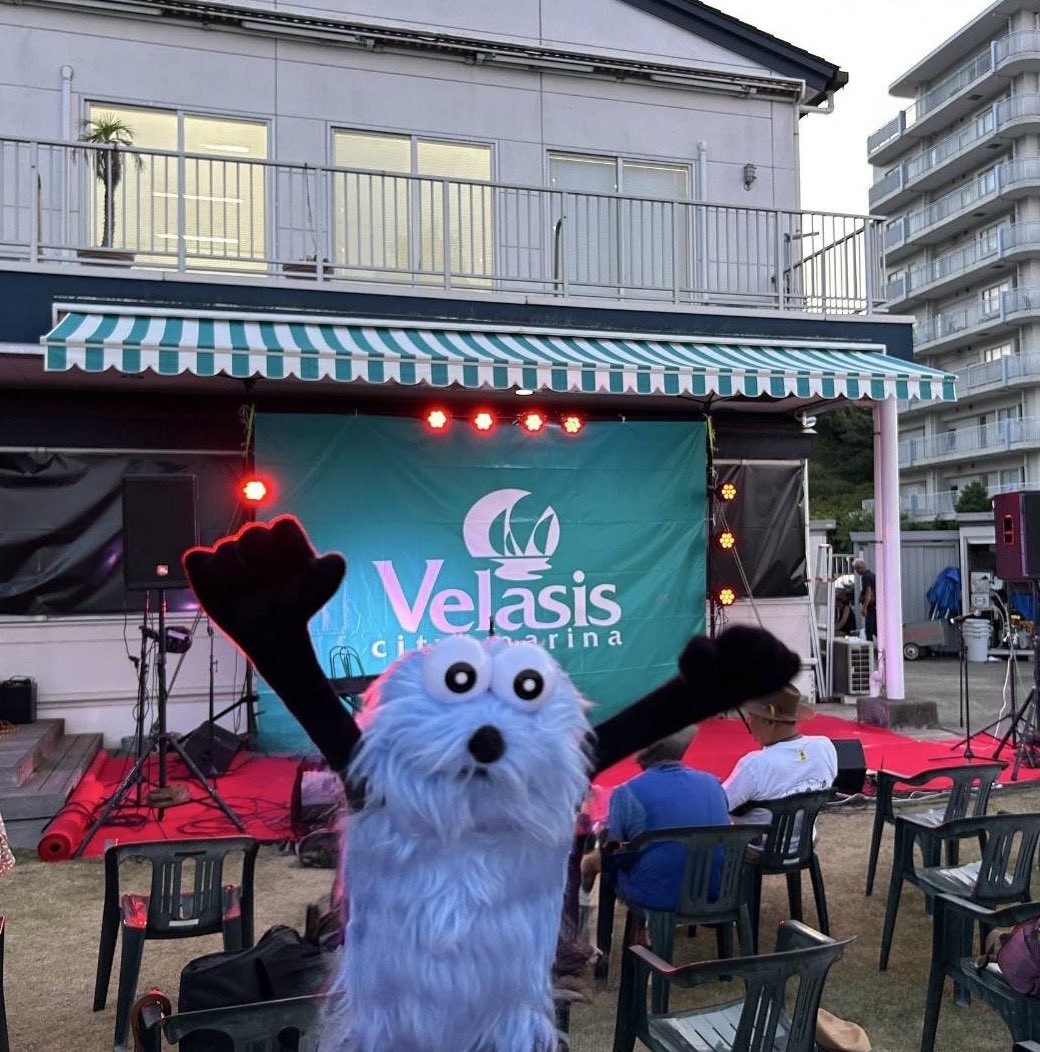 azu_aji's tweet image. 今日はスンスン伊勢丹ポップアップからのミセス夏祭り🏮、sourcesのヴェラシスマリーナでの演奏と浦賀花火大会と盛りだくさんで好きしかない1日だったなぁ☺️
気分良くぐっすり眠れそう(まだ帰り道)
#パペットスンスン
#MGA_夏祭り
#sources
#ソーシズ