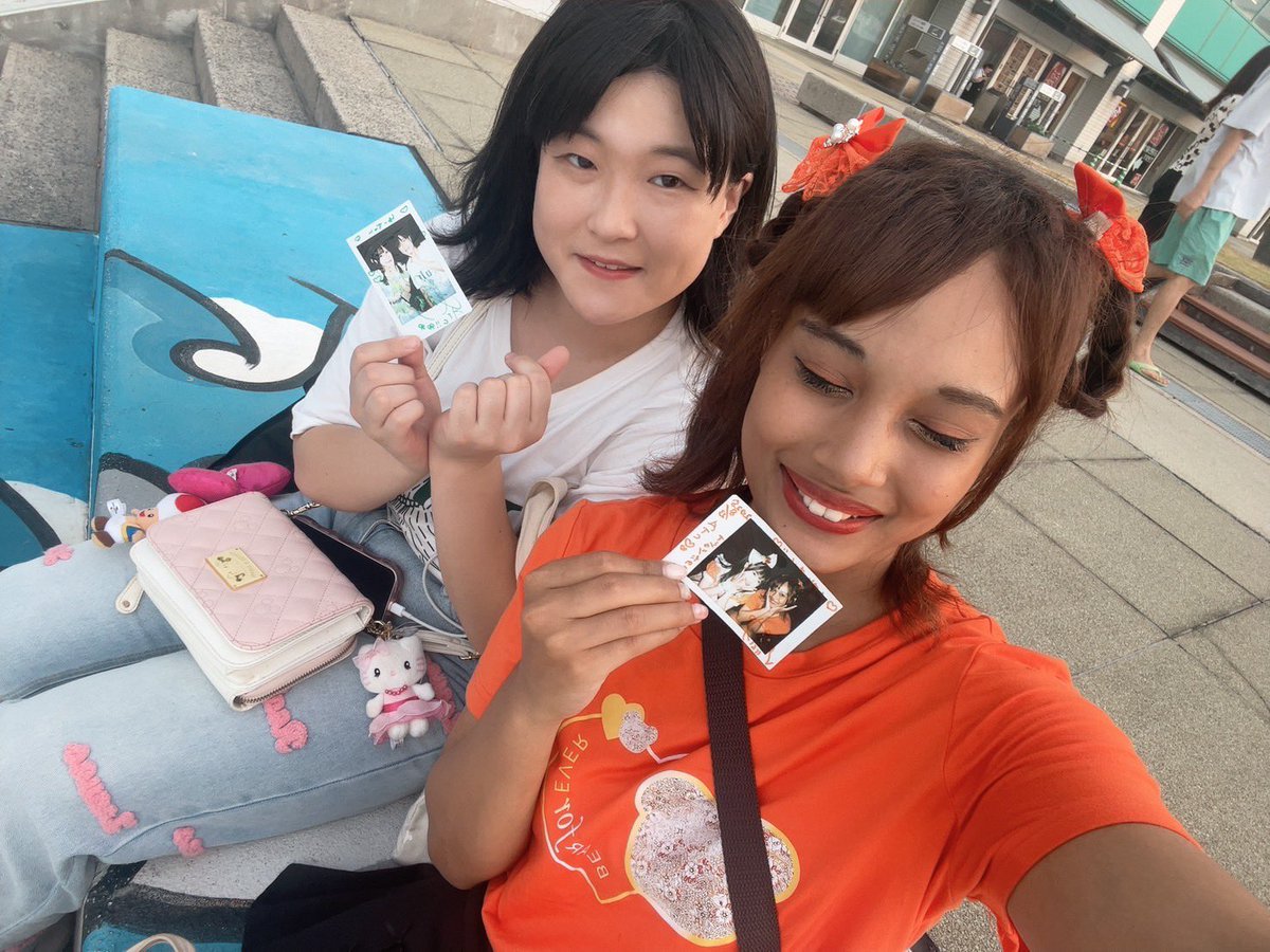 2025/8/23

今日も、ちょー楽しかった♪♪
ライブってやっぱりめっちゃ楽しい😃