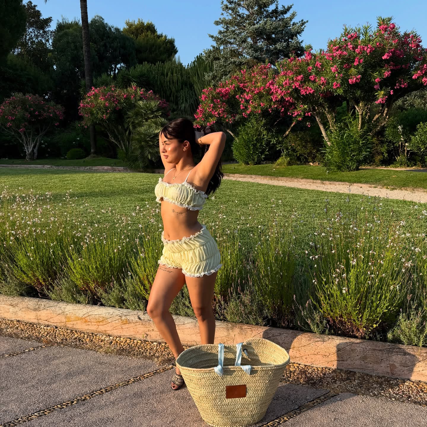 GzCh5MkbIAASuSw?format=jpg&name=large