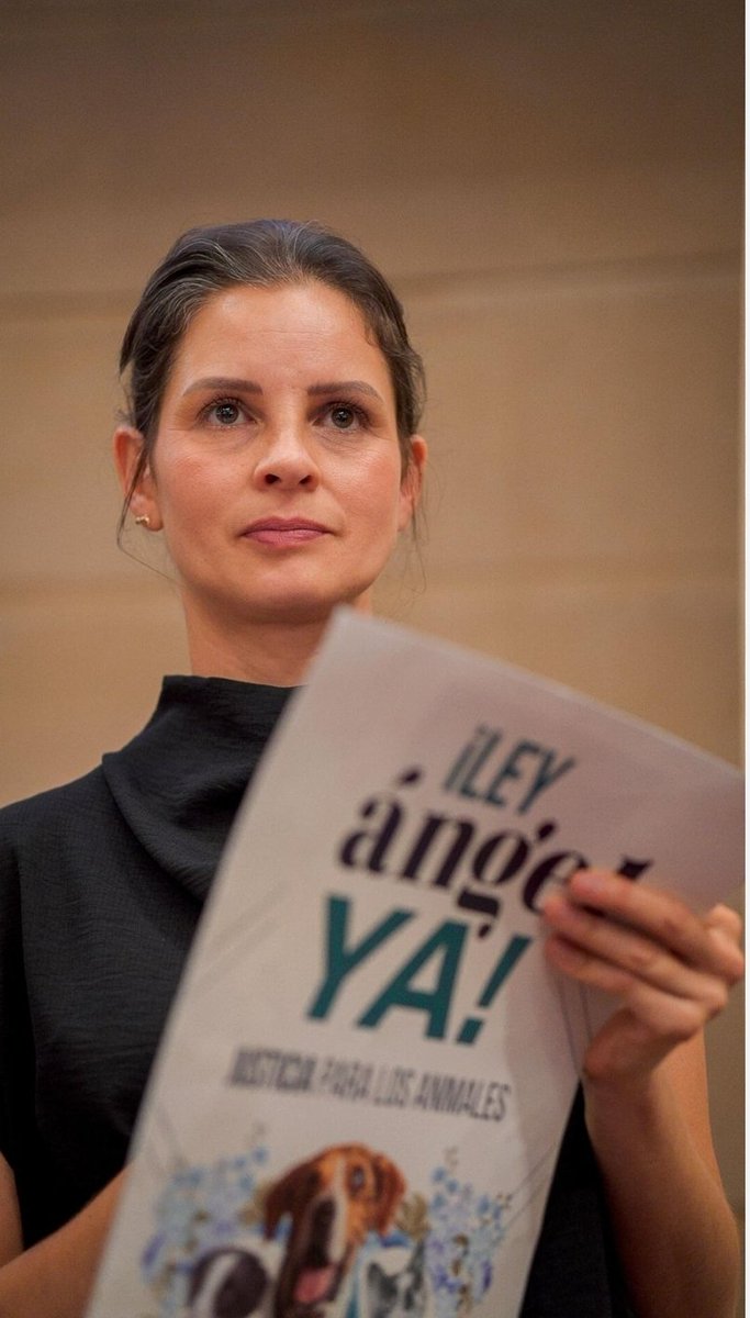 Hoy celebró la vida de una mujer luchadora, berraca, soñadora y éticamente el mejor voto de mi vida. Hoy pido a Dios por ti querida <a href="/andreanimalidad/">Andrea Padilla |Senado Alianza Verde🌻#️⃣1️⃣4️⃣</a>, que este nuevo año siga trayendo  a tu vida luchas ganadas y a los animales la suerte de tenerte. Feliz cumpleaños ❤️🌹🌹🌹🌹🌹🌹