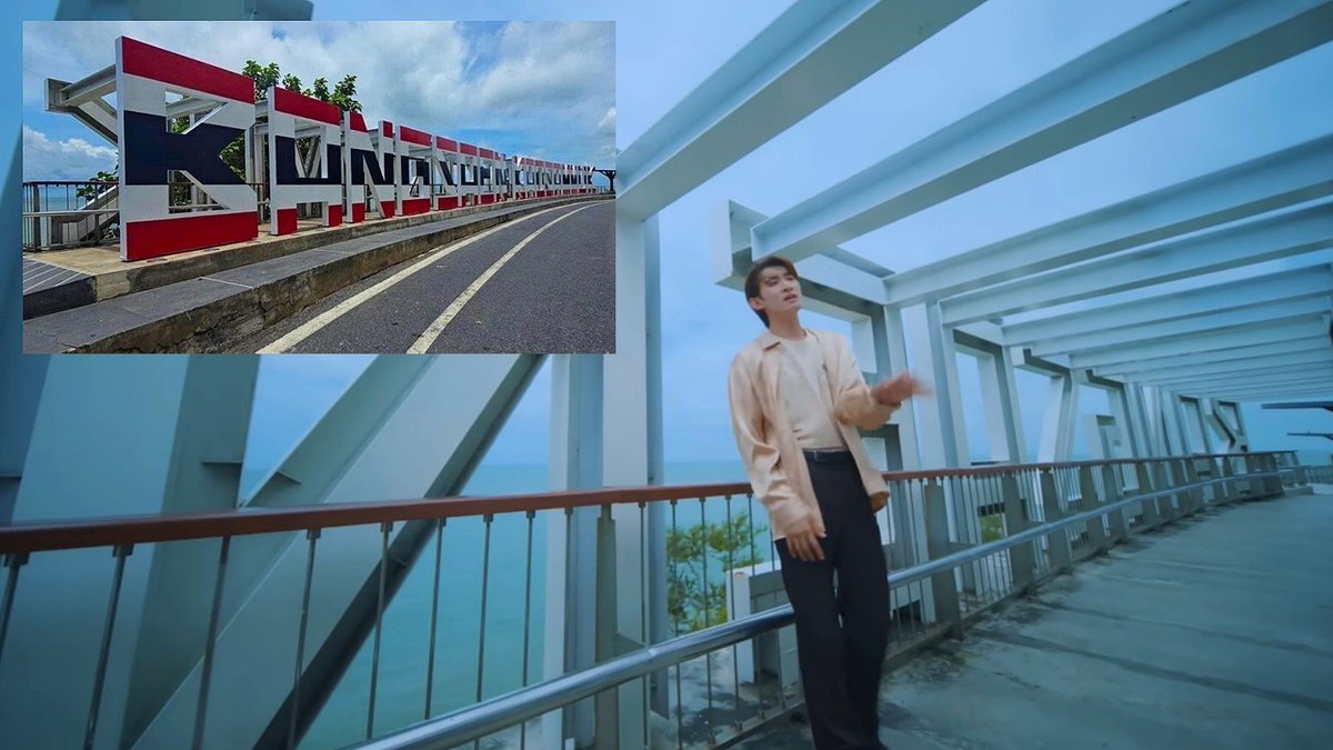 Snow Man 向井康二ソロ曲「ファインダー」のロケ地？！ タイ・バンセンに観光新名所「カオサームムック」 
#SnowMan #向井康二 #ソロ曲 #ファインダー #バンセン #観光名所 #撮影スポット #カオサームムック #巨大文字モニュメント #タイ旅行 #BangsaenKhaoSammuk

x-bomberth.com/20250823mukaik…