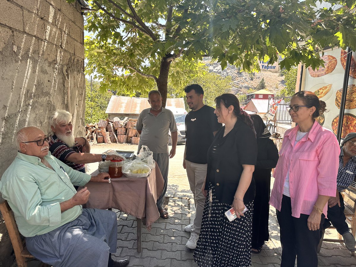Karaisalı AK Gençlik (@akgenckaraisali) on Twitter photo İlçemize Ziyarette bulunan İl Kadın Kolları Başkanımız Sn <a href="/Hacer_Soylemez1/">Hacer Söylemez</a> başkanımıza İlçe Gençlik Kolları Başkanımız <a href="/yunusemreguclu/">Yunus Emre Güçlü</a> eşlik ederek esnaf ziyareti gerçekleştirdi İlçemize Ziyarette bulunan İl Kadın Kolları Başkanımız Sn <a href="/Hacer_Soylemez1/">Hacer Söylemez</a> başkanımıza İlçe Gençlik Kolları Başkanımız <a href="/yunusemreguclu/">Yunus Emre Güçlü</a> eşlik ederek esnaf ziyareti gerçekleştirdi