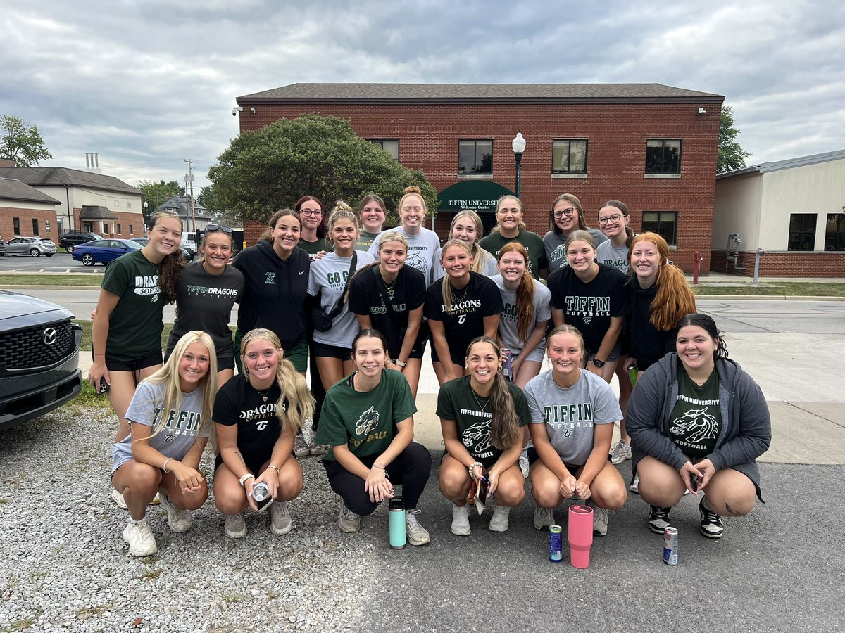 Tiffin University Softball (@tiffinusoftball) on Twitter photo Move in day here we go! Excited to welcome our freshmen today! 💚 #GoGons Move in day here we go! Excited to welcome our freshmen today! 💚 #GoGons