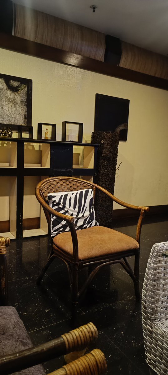 Spa_Snoop's tweet image. Women have their own jacuzzi, steam room, and sauna. I didn’t check it myself, but that’s what I heard. Both male and female therapists are available. You won’t believe how welcoming this place really is… #SpaSnoop #SpaPH #SpaReview