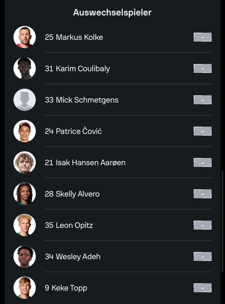 Tim09_'s tweet image. Wie viele Bundesliga Spiele hat diese Bank?😂