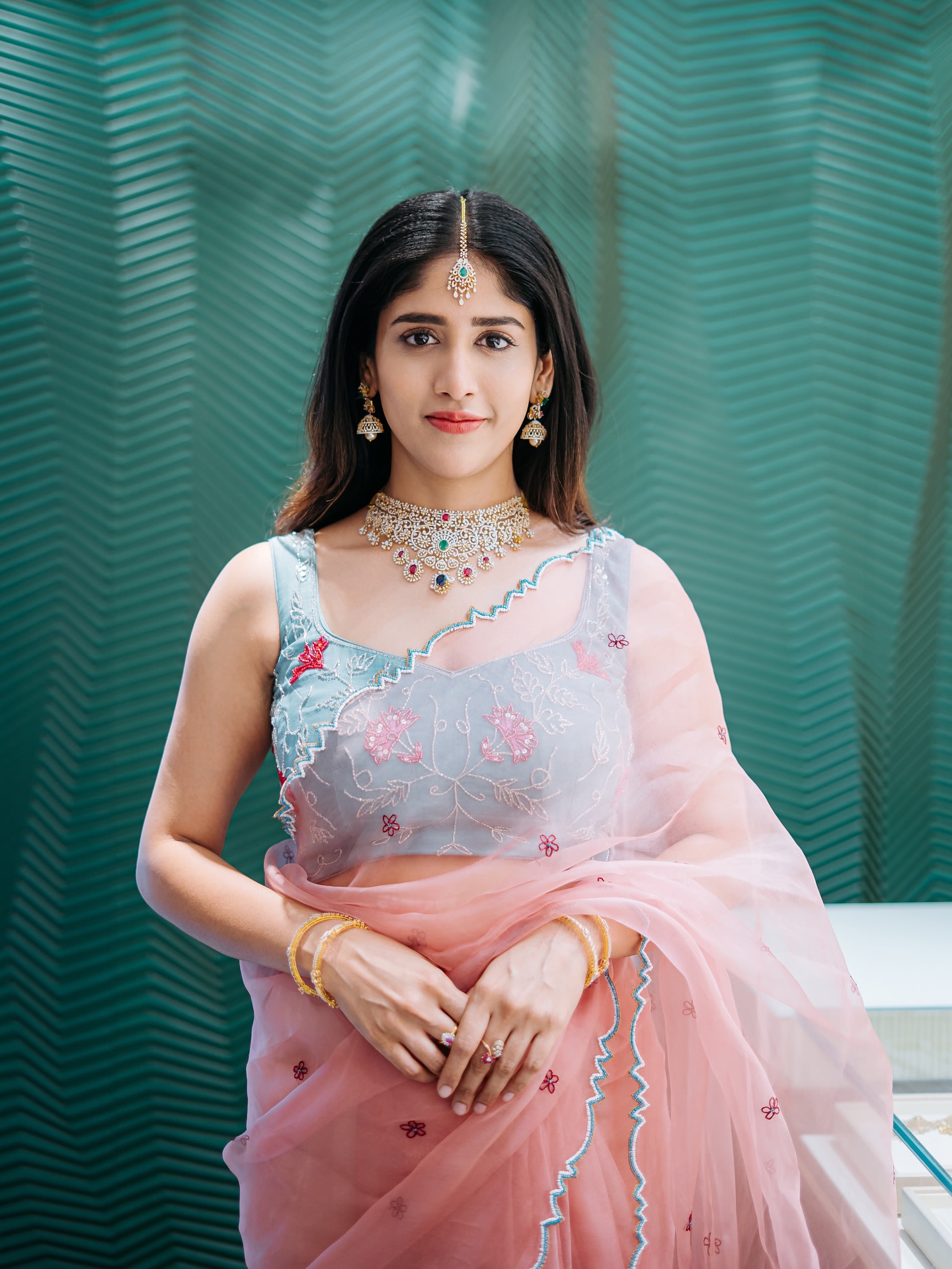 GzCiSqQb0AAh1bp?format=jpg&name=large