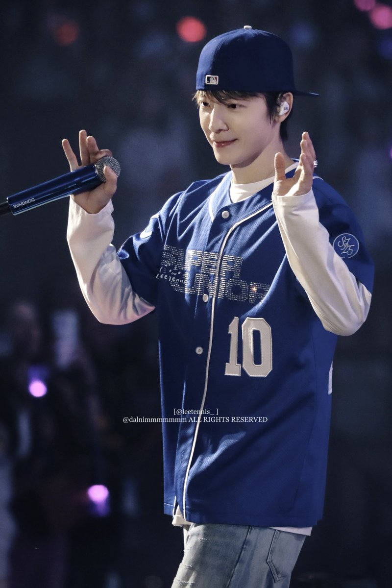 240823 SUPER SHOW 10 in Seoul 

💙1️⃣0️⃣💙

#동해 #DONGHAE