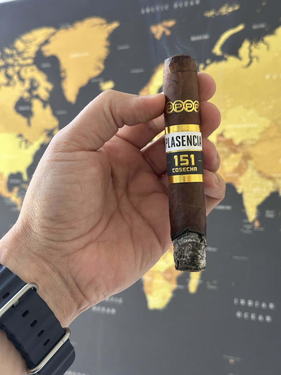 #plasencia Cosecha 151 #سيجار #cigar 💨