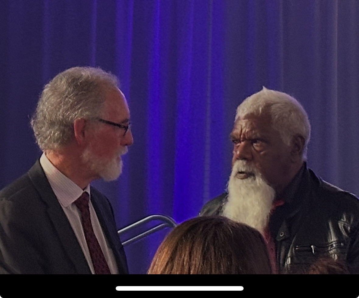 Justice Mansfield whose judgements have changed our nation with  Ian Crombie at the 30th anniversary dinner for SANTS