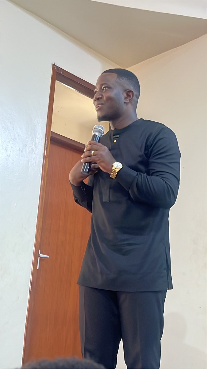 BushenyiBouy's tweet image. Your mind should arrive at your destination before your life does ~ IPDRR @SimeoSsebukulu 
#ItsTimeToJoinRotaract