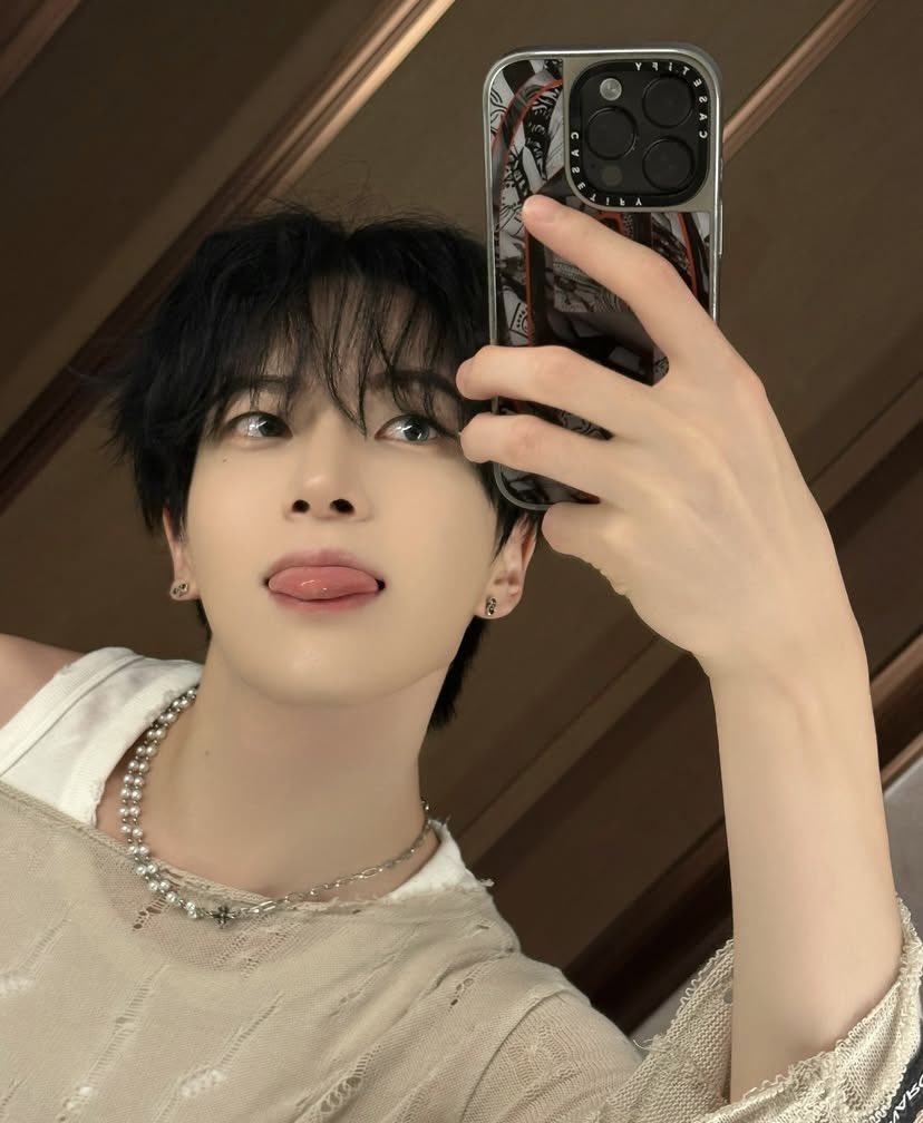 luminix_zzunjun's tweet image. Junhyuk IG Update! ིꨄ #junhyuk #polarix #fanmeet #changsha #zzunie #junjun #luminix #igupdate #junjunsecretadmirer #fyp