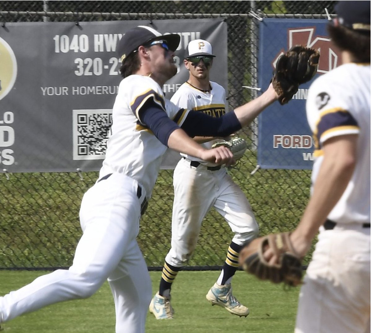 🏴‍☠️ STATE TOURNAMENT – SWEET 16 ROUND ⚾️

📅 Sunday, Aug. 24
⏰ 4:00 PM First Pitch
⚔️ Windom Pirates vs. Howard Lake Orphans
📍 Barney Tadsen Field – 3rd St S, Brownton, MN 55312

🎥 Watch Live: nspn.tv/Townball/GameS…

#Gaharrrrrrrrrr