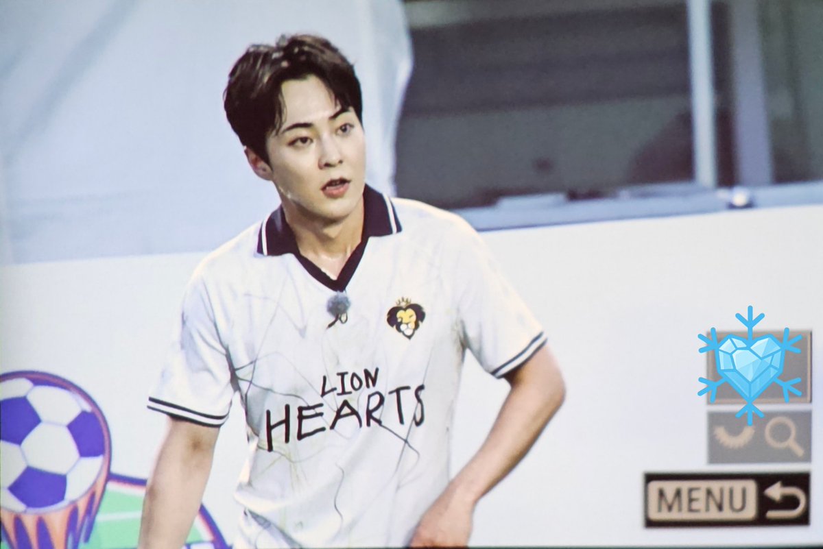 250823 preview

오늘 날씨 진짜 개지옥이었는데 네가 등장하는 순간 천국됐음

#XIUMIN #시우민