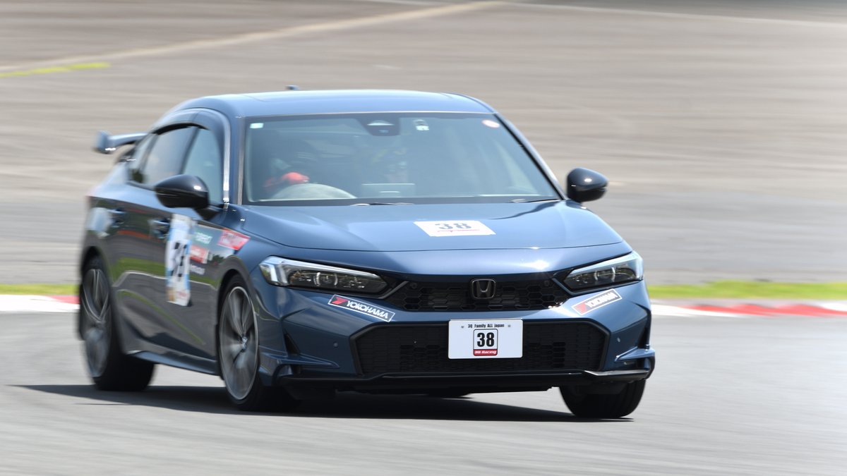 leo_skkr's tweet photo. Q : どんな車が好きですか?
A : エコカーです!
…でいいのだろうか
#EcoCarCup
#GenkiRacingProject 首都高バトルGYメガーヌ
首都高バトルGTギブリ
TeamAdvance ABARTH500
3Qファミリー全日本 FL4シビック大阪 https://t.co/QQksxgqL5g
