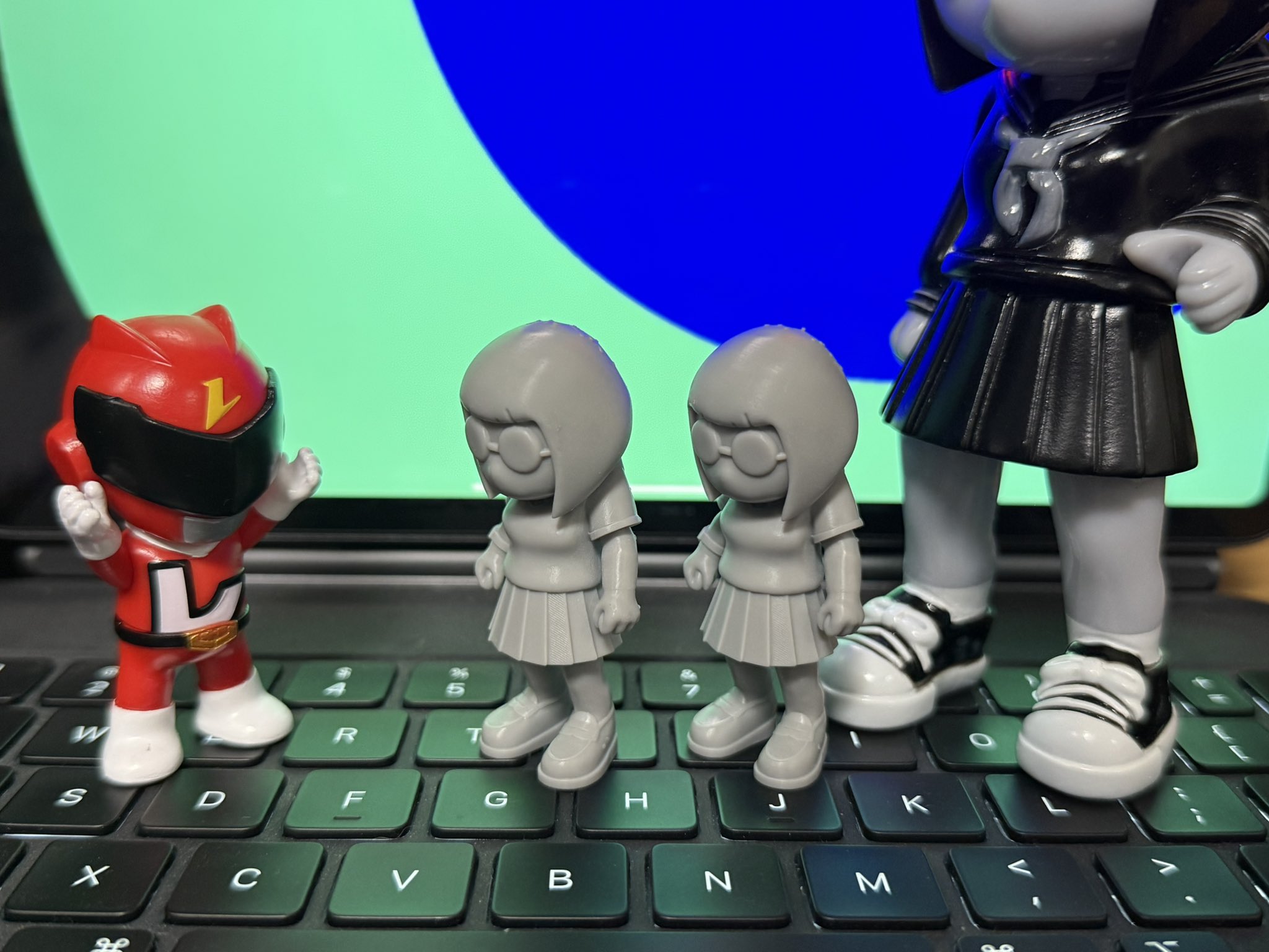 FAR EAST RIOT TOY やよいちゃん モノクロ FAR EAST RIOT TOY (@_F_E_R_T_) / X