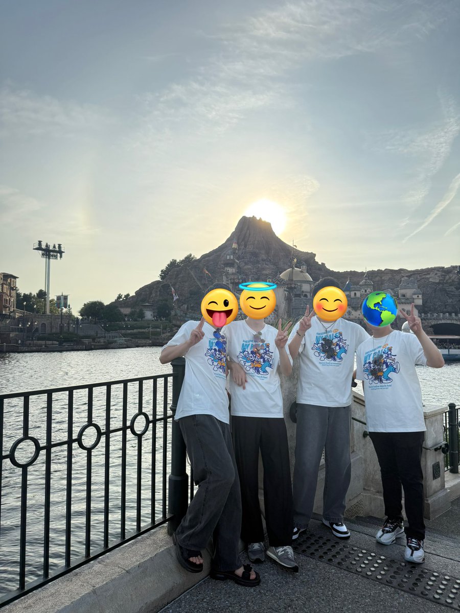 漢4人FS貸切付きディズニー　完！

相変わらずおもろーだった w/あおいぽらてぃー