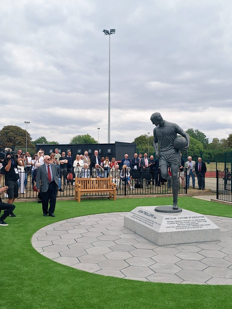 prlarge81's tweet image. John Trollope = local hero #stfc