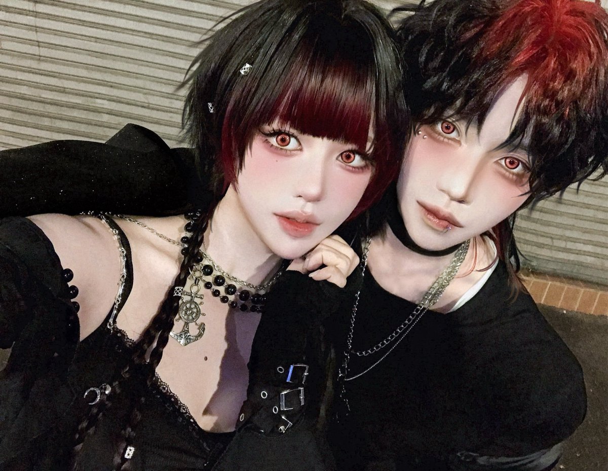 ❤️‍🔥🖤❤️‍🔥🖤