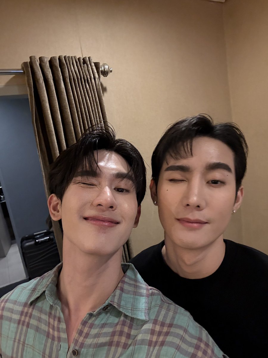 ขอบคุณมากนะครับทุกคน สำหรับวันนี้ สนุกมากๆเลย ขอบคุณเสียงเชียร์ที่ส่งมาพวกเรานะครับ ไว้มาเจอกันอีกนะครับ ฝันดีครับ 

ปล. แฟนโปรเจกต์น่ารักมากเลย 
🍅🦊💚💚💚

FORCEBOOK P10L MNL
#PERFECT10LINERSFMinMANILA