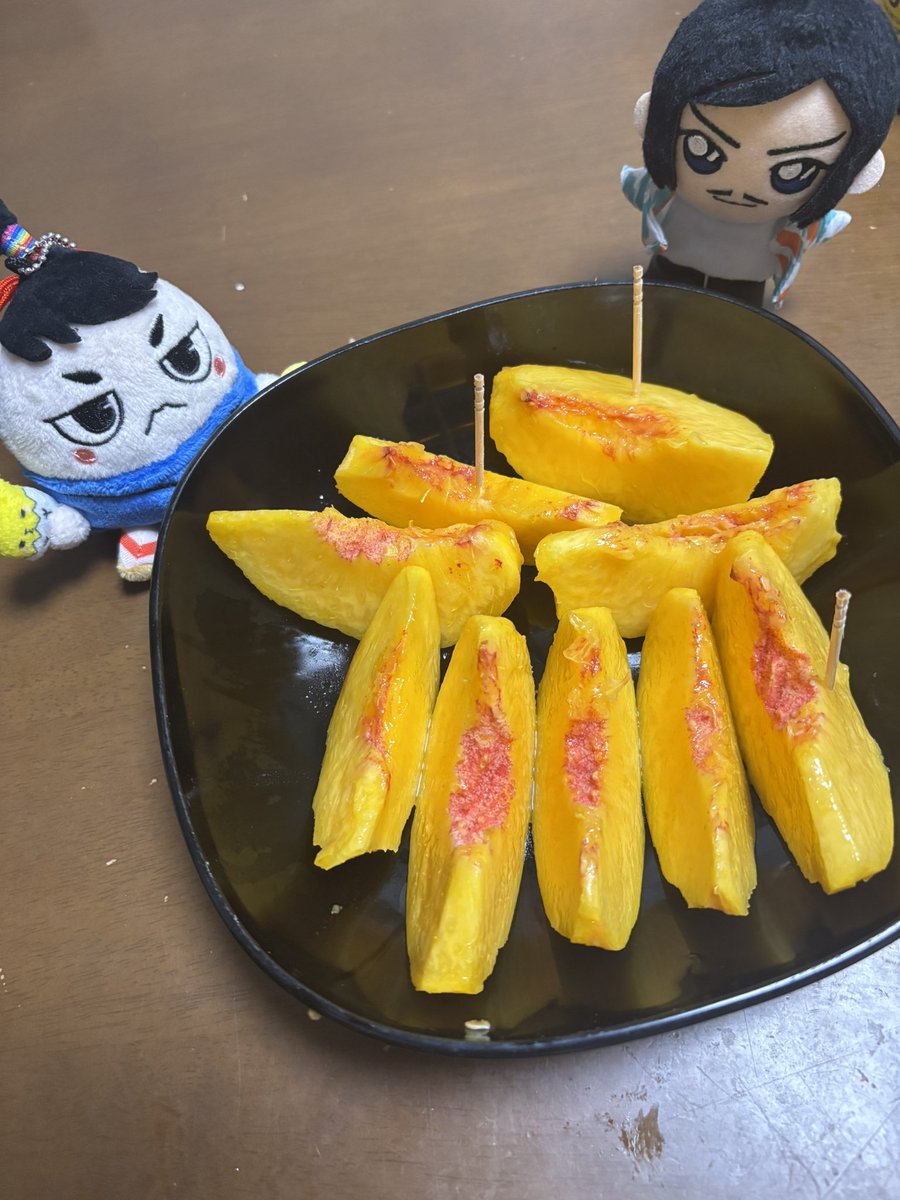 サンゴールド🍑
甘さと酸味が一体化してて、めちゃくちゃ美味しい
二人にもあげました