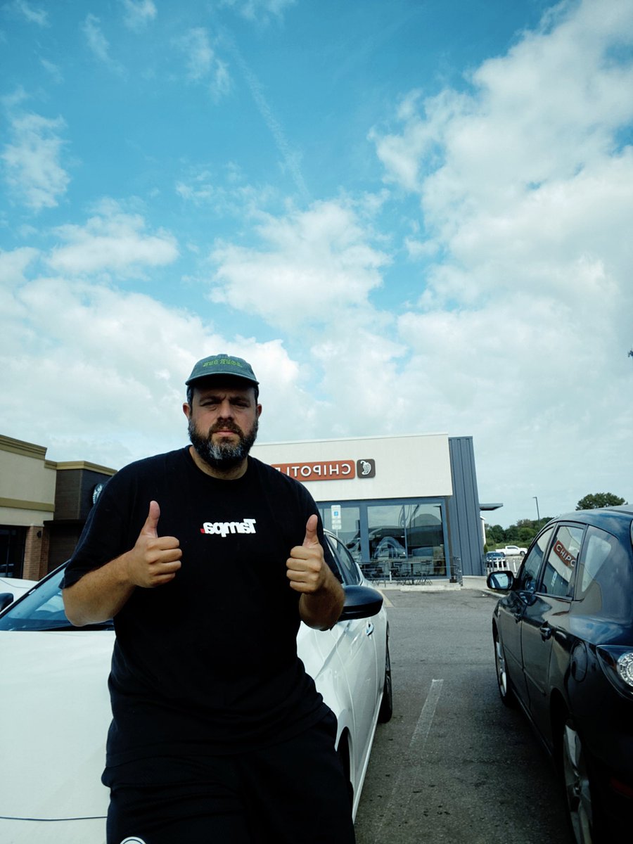 1 more to go + then I’m back home - see ya this afternoon Indy at <a href="/chreeceaf/">Chreece</a> - I hit at 3:40 🤝