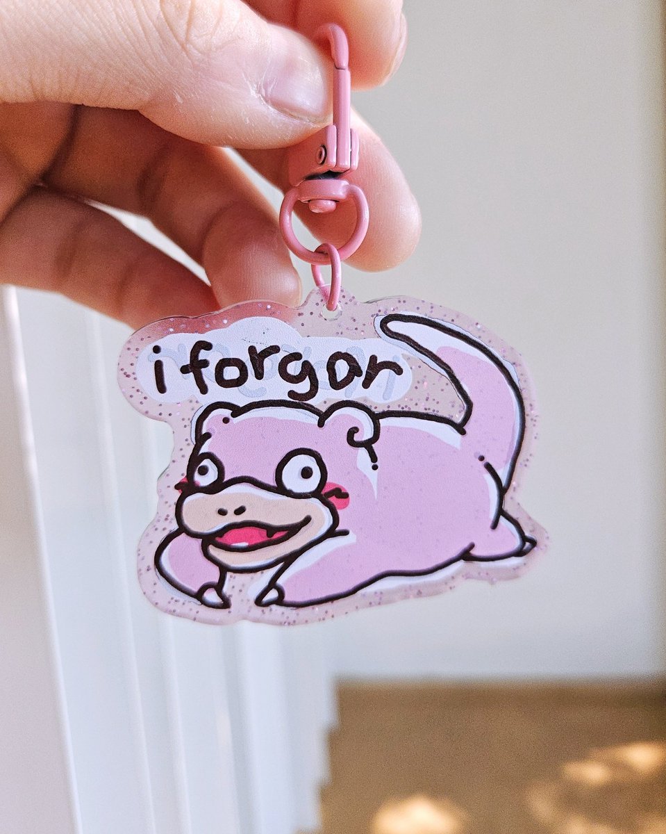 he rember! 😛

running a little late, but not forgotten! slowpoke + slowbro keychains will be up later today 💖