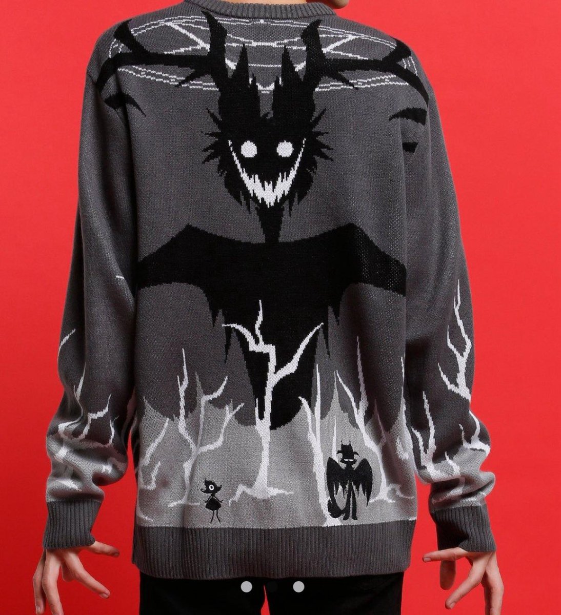 New at Hot Topic
Alastor knit Sweater 📻😈
#HazbinHotel #HotTopic #Alastor