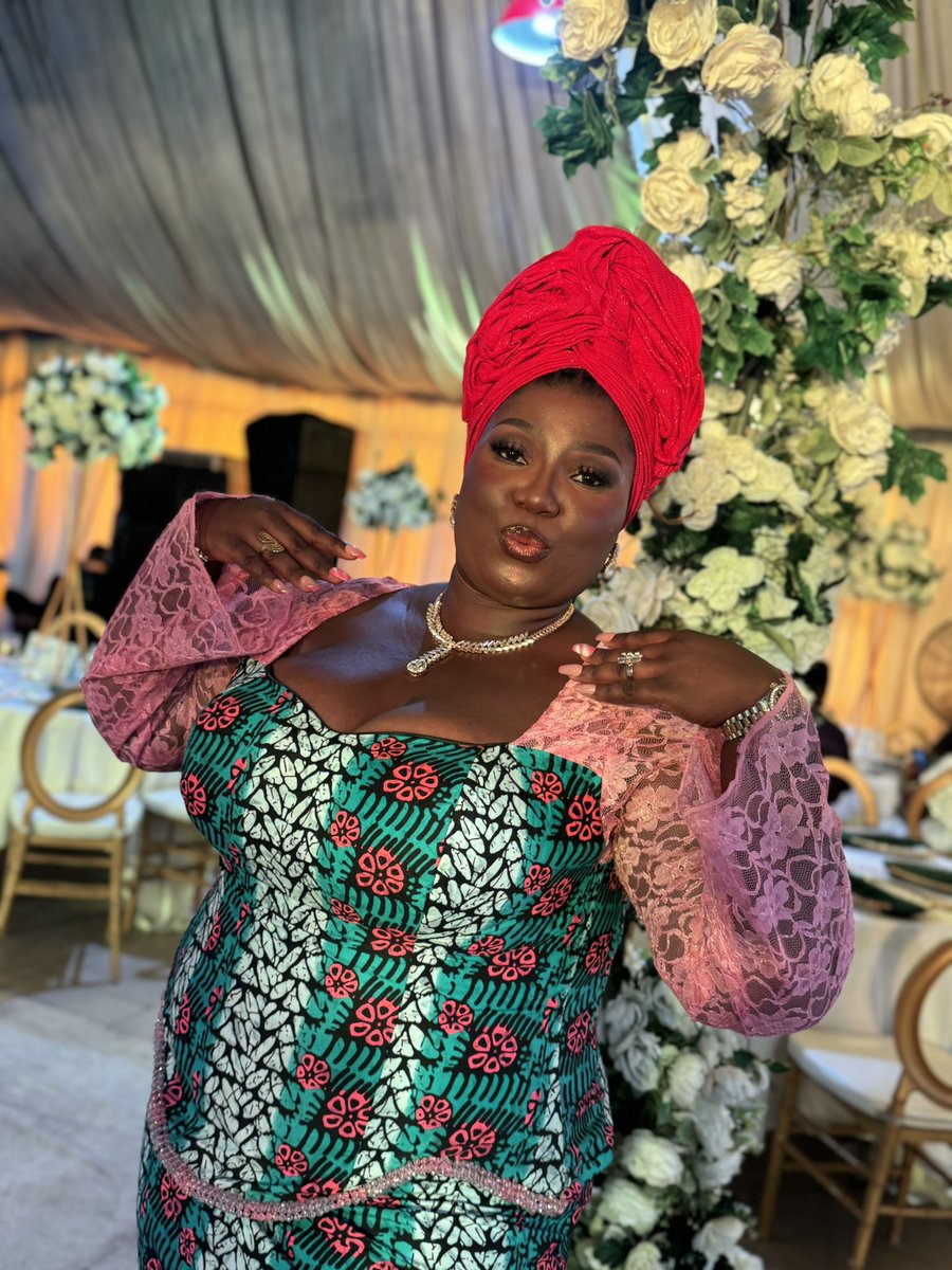 Take 2 🎬 
Event planner , Ore iyawo &amp; Fabric vendor .
