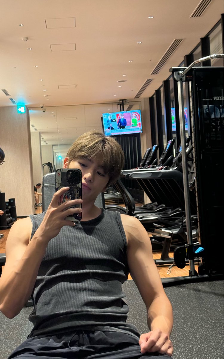 250823 #현재 #hyunjae 프롬

대화 내용이 항상 이런 식임…….