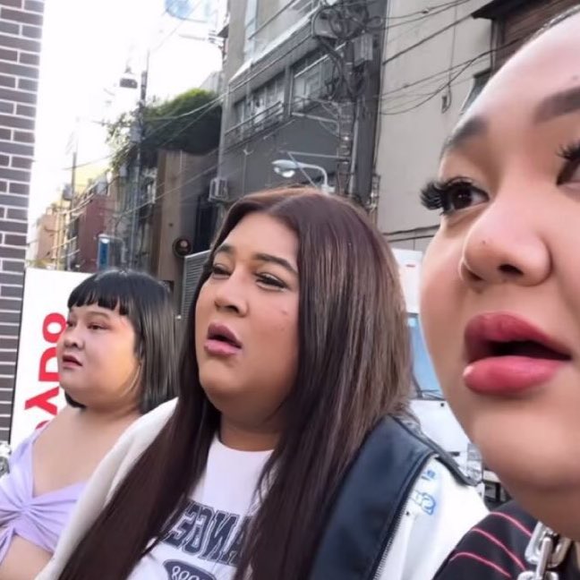 หน้าฉันตอนไม่มีมนุษย์ก็ไม่มี ai ไม่มี ai ก็ไม่มีมนุษย์ :

#MissUniverseThailand2025