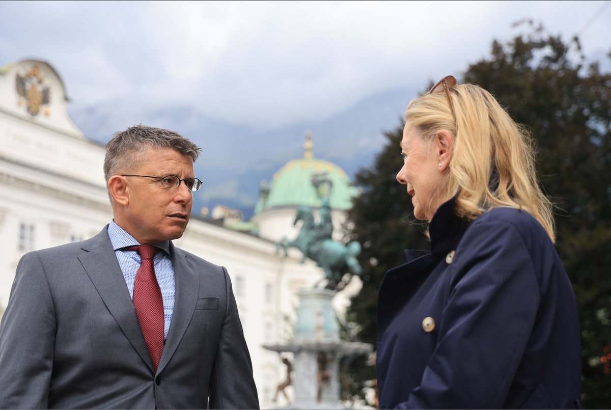 Er ist der Peter Filzmaier des Ukraine-Konflikts: Nach einer langen Auszeit habe ich den Russland-Experten <a href="/gerhard_mangott/">Gerhard Mangott</a> in Innsbruck getroffen. Das Interview lest ihr morgen in der #Krone und auf <a href="/krone_at/">Kronen Zeitung</a>  [Krone+] Foto: Christof Birbaumer