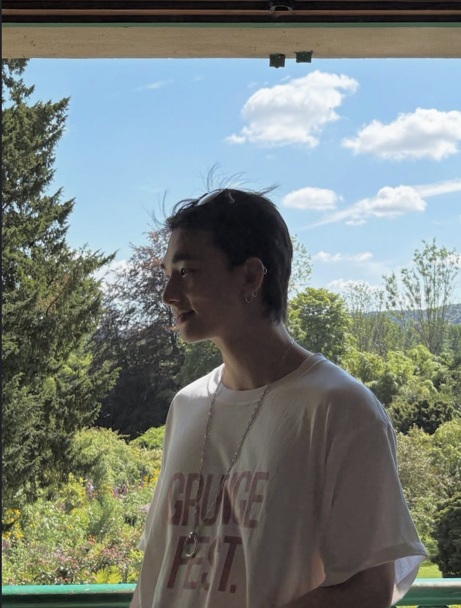 hyunjinpost's tweet image. hynjinnnn instagram update