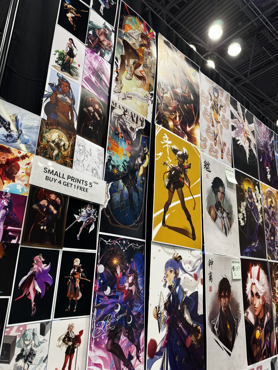 ddengart's tweet image. ANYC day 3! Umas are back in stock!