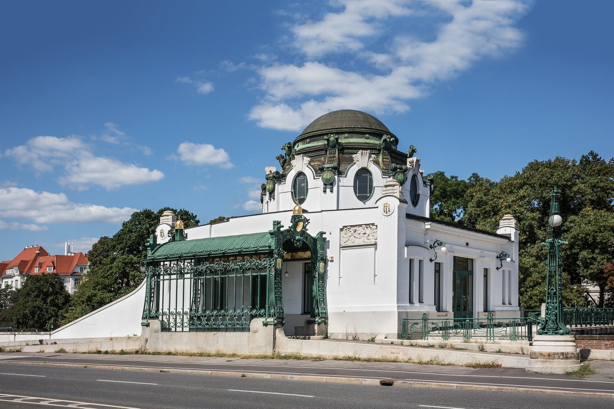 LambdaEvropa's tweet photo. Hofpavillon Hietzing
Wien, Österreich

Der berühmte Jugendstilarchitekt Otto Wagner hat für den Kaiser eine eigene Stadtbahnstation gebaut (heute U4). Der Kaiser hat sie nur ein einziges Mal benutzt, bei der Eröffnung. https://t.co/pP6P1TaINK