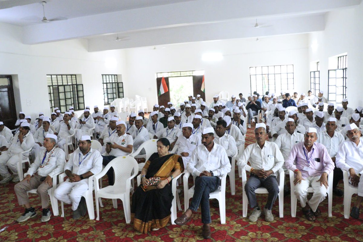 संगठन सृजन प्रशिक्षण अभियान के तहत सहयोगी प्रशिक्षण शिविर, उदयपुर के प्रथम दिन के प्रथम सत्र की झलकियां।

📍 उदयपुर

#CongressSevadal #SevadalRajasthan #CongressSevadalRajasthan #SevadalRajasthanCamps #संगठन_प्रशिक्षण_राजस्थानसेवादल #HemSinghShekhawat