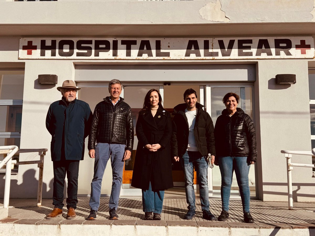 Villarruel Army (@armyvillarruel) on Twitter photo 📸 | En su visita a la provincia de Chubut, <a href="/VickyVillarruel/">Victoria Villarruel</a> recorrió el hospital de Comodoro Rivadavia, dialogando con profesionales de la salud y conociendo de cerca sus necesidades 🇦🇷 📸 | En su visita a la provincia de Chubut, <a href="/VickyVillarruel/">Victoria Villarruel</a> recorrió el hospital de Comodoro Rivadavia, dialogando con profesionales de la salud y conociendo de cerca sus necesidades 🇦🇷