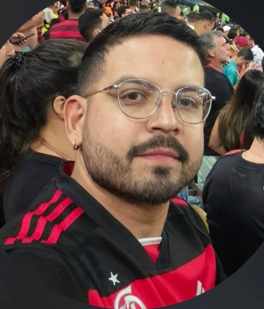 Guedes era além de excelente professor de matemática um grande Flamenguista, infelizmente perdeu a batalha contra o câncer! Peço aos amigos flamenguistas se puderem compartilhar e marcar o perfil oficial do <a href="/Flamengo/">Flamengo</a> para uma simples homenagem ao mestre Guedes🖤