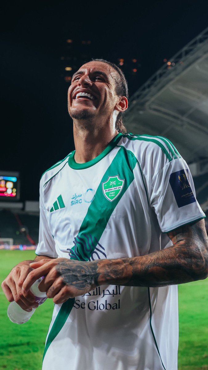 عمرو tweet media