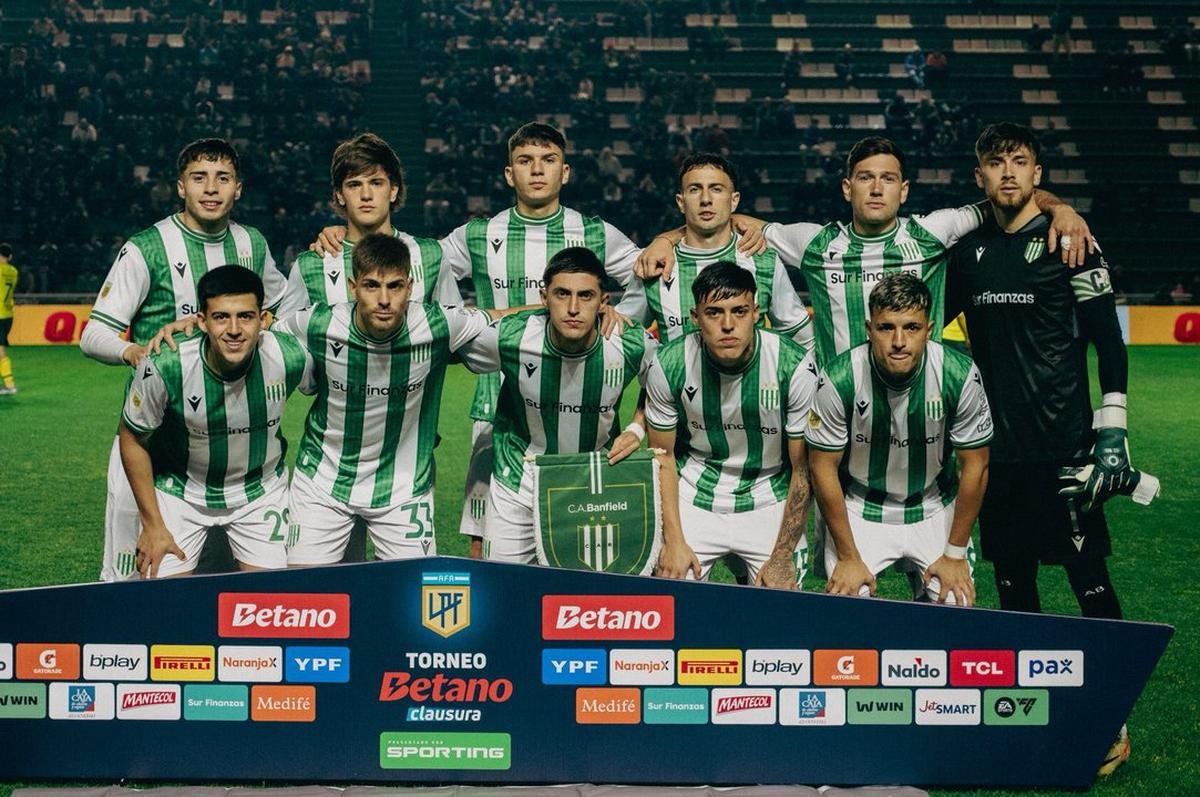 LaRedondalp's tweet photo. #AHORA 🎙️ #EnVivo ⚽️ #Fútbol ⚽️
¡La #SuperTransmi de La Redonda! ⚽️
#TorneoClausura ⚽ Fecha 6
📌 #BOCA 🆚 #Banfield
📱 +549 221 524-2330
💻 https://t.co/J1sGuNTwrx
📻 100.3 #LaPlata https://t.co/4KIxxFCf8k