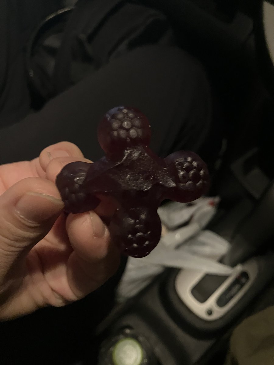 弾力+果汁グミ買ったらレア個体出たわ